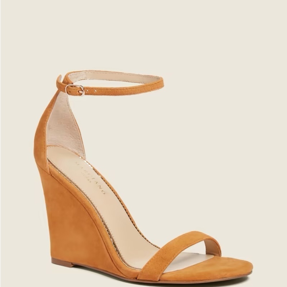 New Guess by Marciano Tan Wedge Sandals SZ 8.5